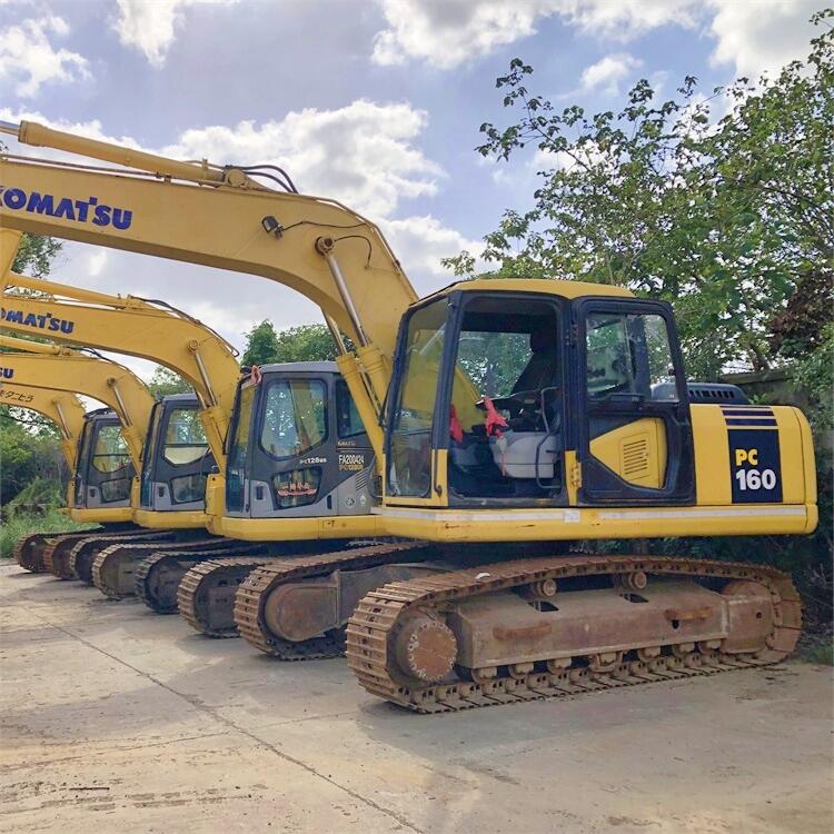 16 Ton Hydraulic Used Komatsu Excavator PC160 Good Health and Original Color in Japan