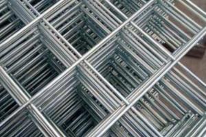 China Bright Silver SS Welded Wire Mesh 200mm-300mm Square Woven Steel Mesh Sheets on sale