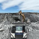 Mining Equipment off-Highway Wide-Body Tipper Open Pit Mining Trucks