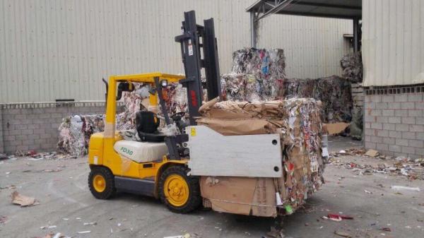 Buy cheap Forklift bale clamps from wholesalers