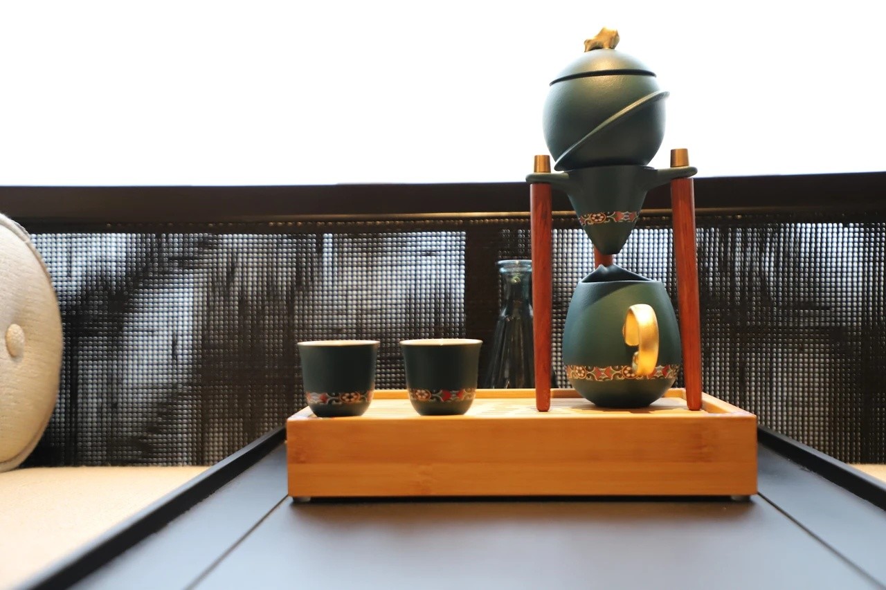 Dust Free Process Tibetan Style Furniture Customized High Level