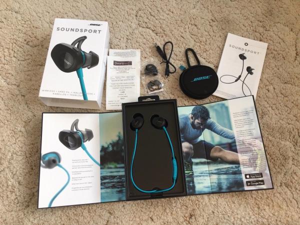Bose SoundSport Pulse Neckband Wireless Headphones - Blue from Golden Rex Group