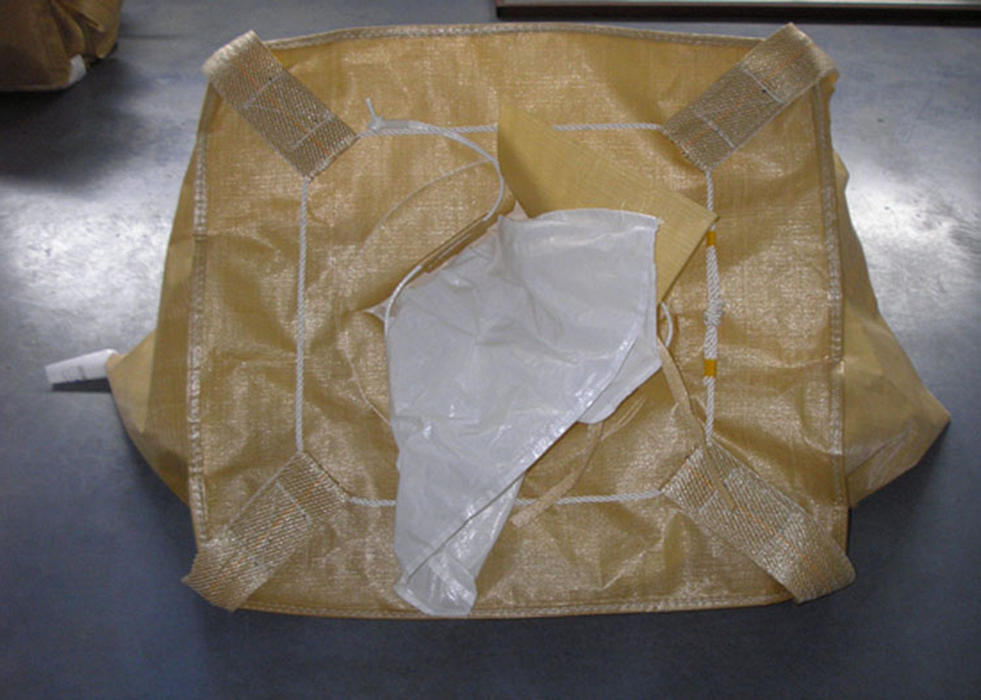 1.5 Tons 4 Panel Baffle FIBC Jumbo Bags bulk sacks For Loading Custom Color