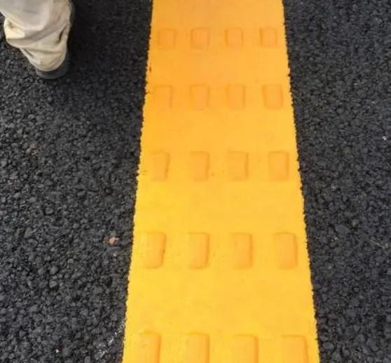 Buy cheap Battery Driving Vibration Road Line Marking Machine Thermoplastic Noise Line Painting Equipment from wholesalers