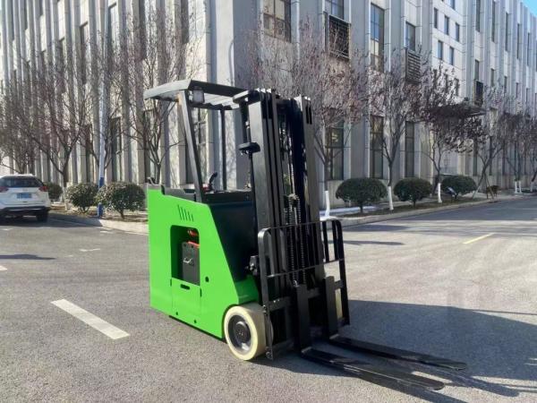 Side Standing Counterweight Electric Forklift Truck Electronic Steering