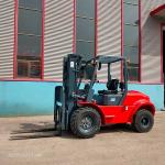 4 Ton Off Road Forklift Truck Diesel Power Automatic Transmission Triplex