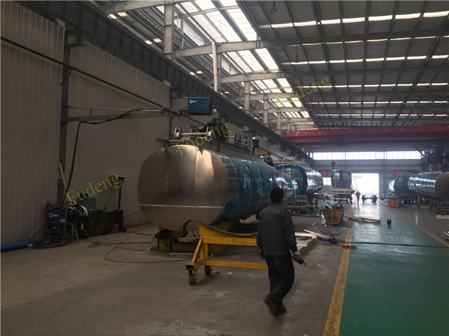 Crude Oil Tank Semi Trailer Fuel / petroleum 50000 liters Steel Petro Tanker Semi Trailer