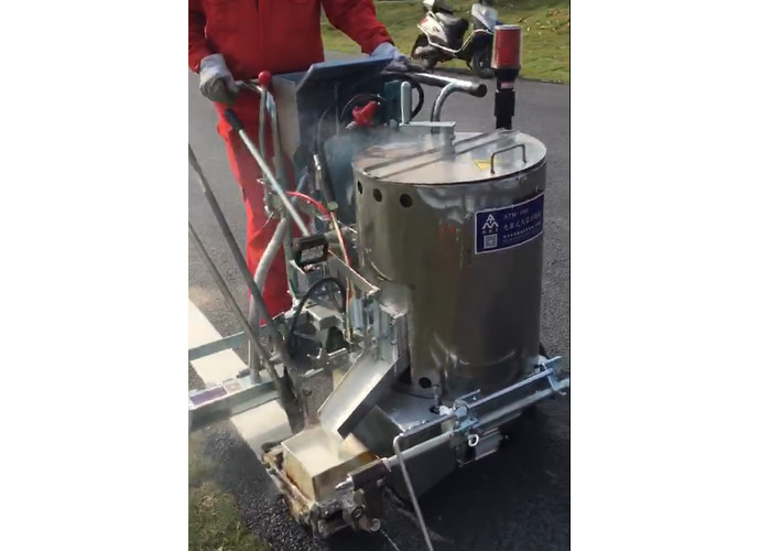 Needing Pre Heater Paint Driveway Road Marking Spray Paint Machine