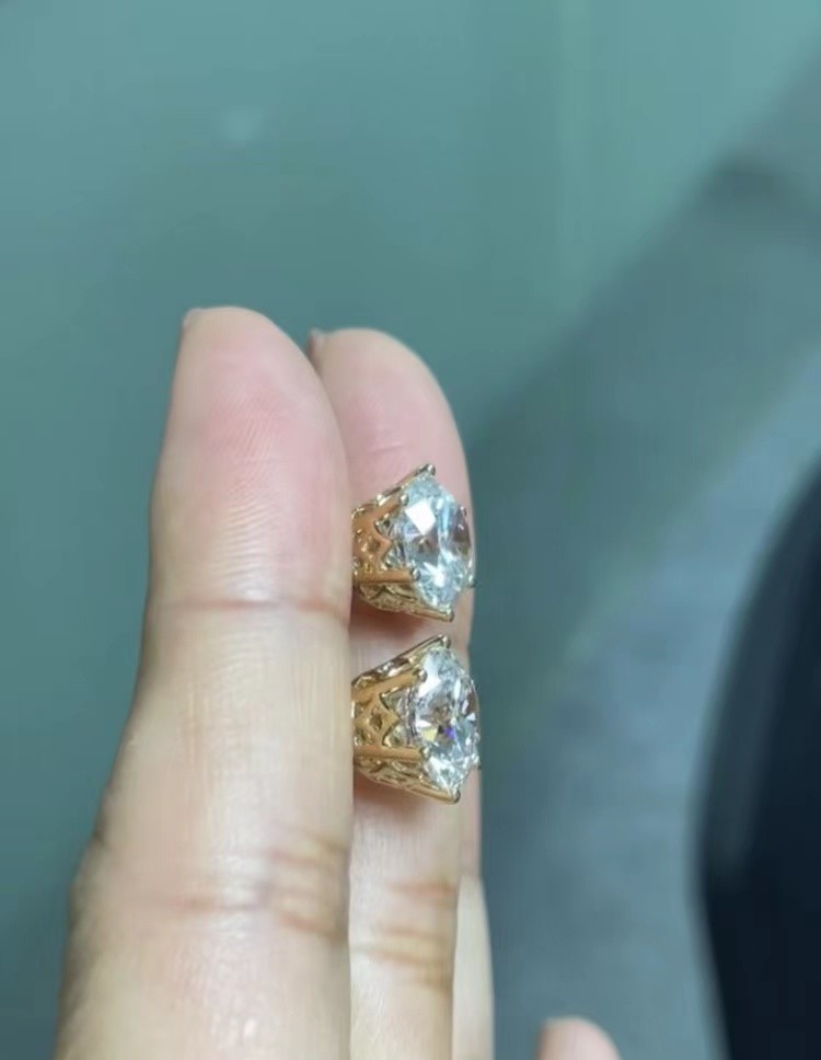 IGI Certified Artificial Diamond Stud Earrings Round Brilliant Cut Loose Lab Made Diamonds