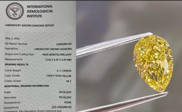 4CT CVD Yellow Lab Grown Diamond Pear Shape Fancy Vivid Yellow Diamond Rings