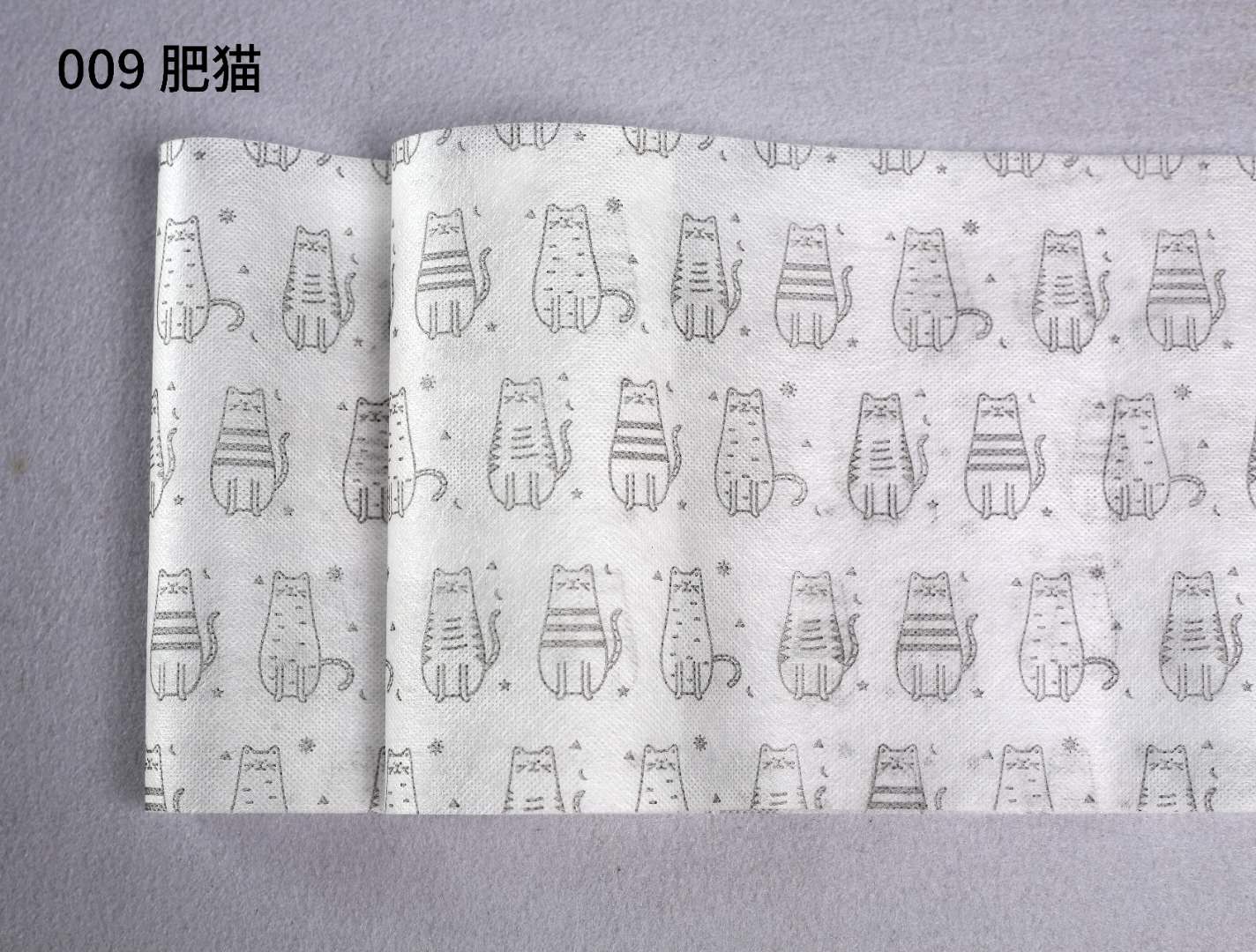 Sustainable Packaging Solution Colorful Printed Nonwoven Roll with 100% Polypropylene