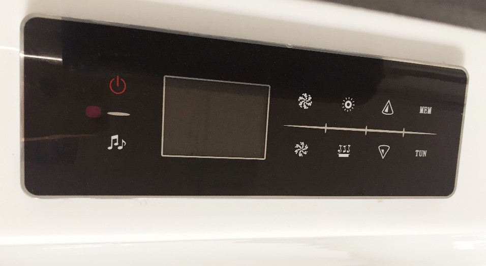 5 Foot Waterfall Whirlpool Bathtub Hot Tub 1700x1300x680MM