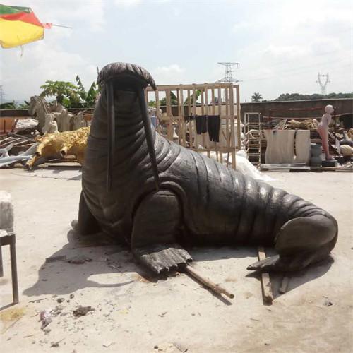 Buy cheap Life Size Sea Walrus Bronze Animal Garden Sculptures Outdoor For Decoration from wholesalers