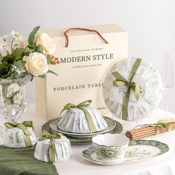 Buy cheap European And British Influence Green Porcelain Dinnerware Set For Sustainable Dining from wholesalers