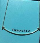 gold of smiling face necklace 18kt gold with yellow gold or white gold