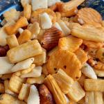 Crispy Japanese Wasabi Crackers Assorted Biscuits Japanese Baked Rice Crackers