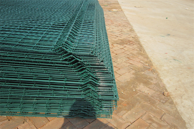 Factory Supply Galvanized Powder Coated Razor Barbed Wire Mesh Fence Enhanced Security