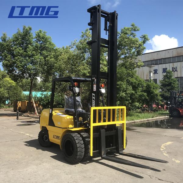 Buy cheap Portable Industrial Counterbalance Forklift Isuzu Engine 500mm Load Center from wholesalers