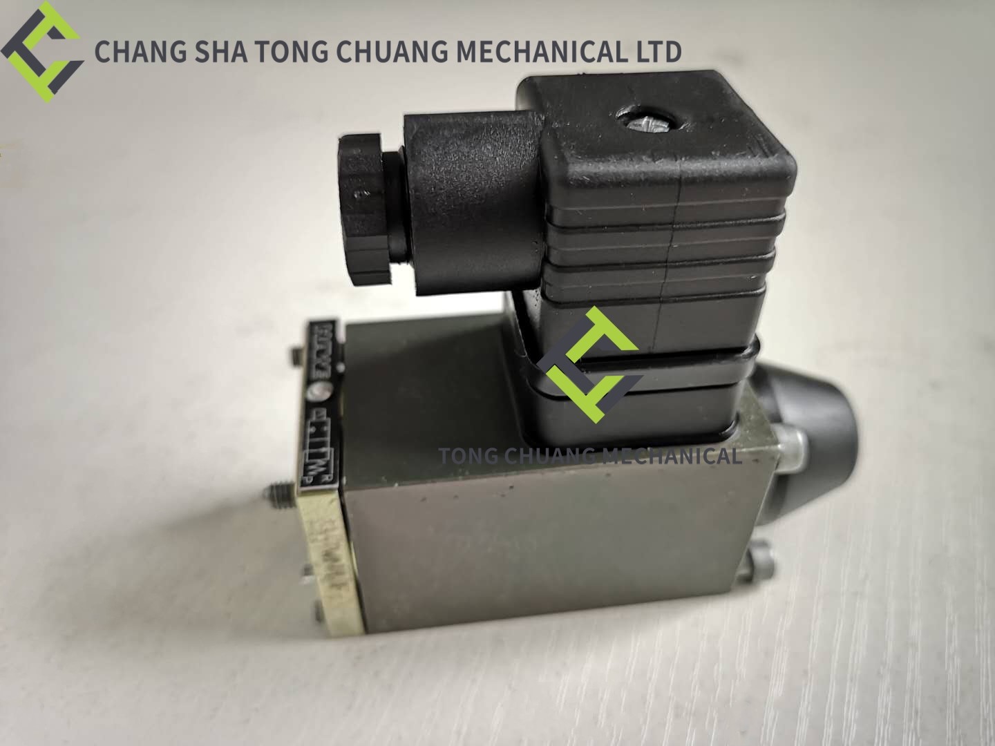 Sany And Zoomlion Concrete Pump Bypass valve GAAX035F20D44 WN1-F B220401000311