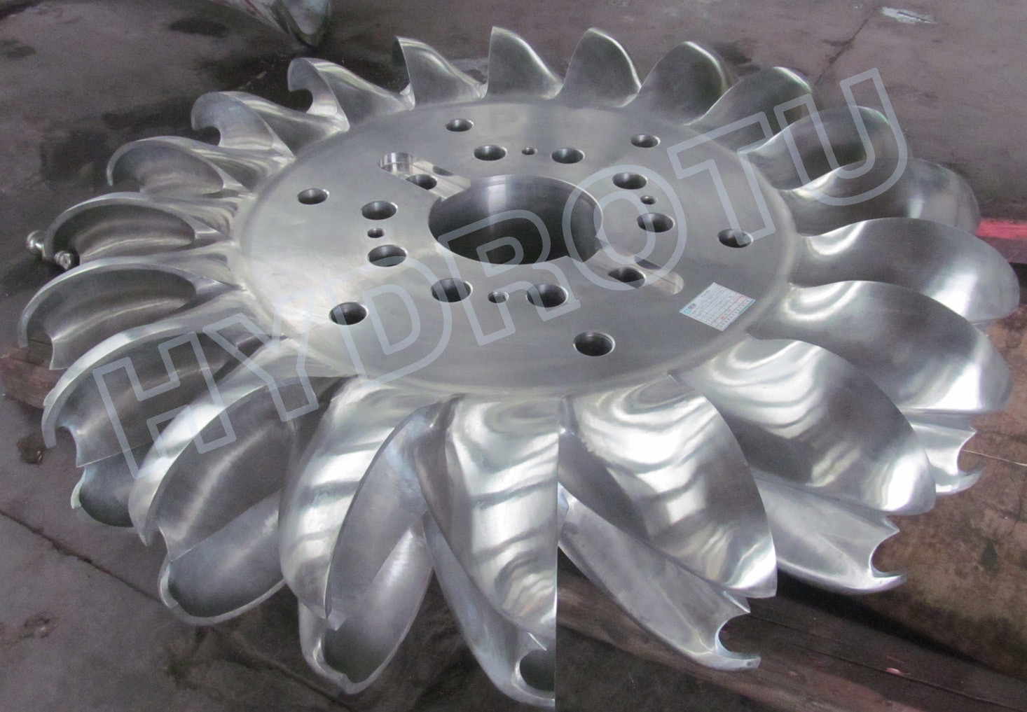 Stainless steel 0Cr13Ni4Mo Forged CNC Pelton Turbine Runner / Pelton Wheel with Diameter Below 2.5m