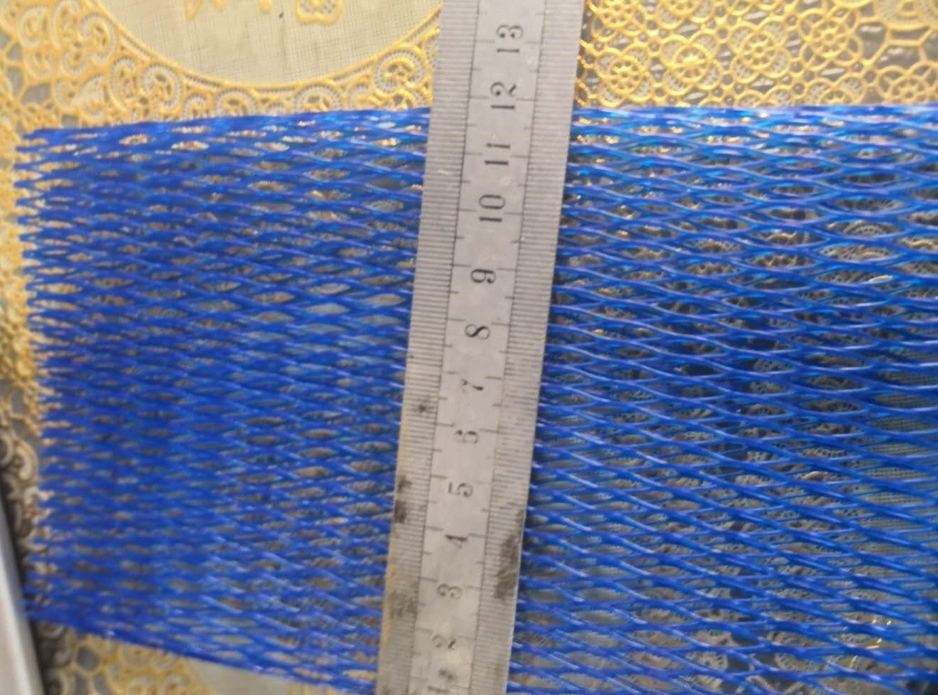 Flexible Plastic Protective Mesh Sleeving For Precision Parts Protect