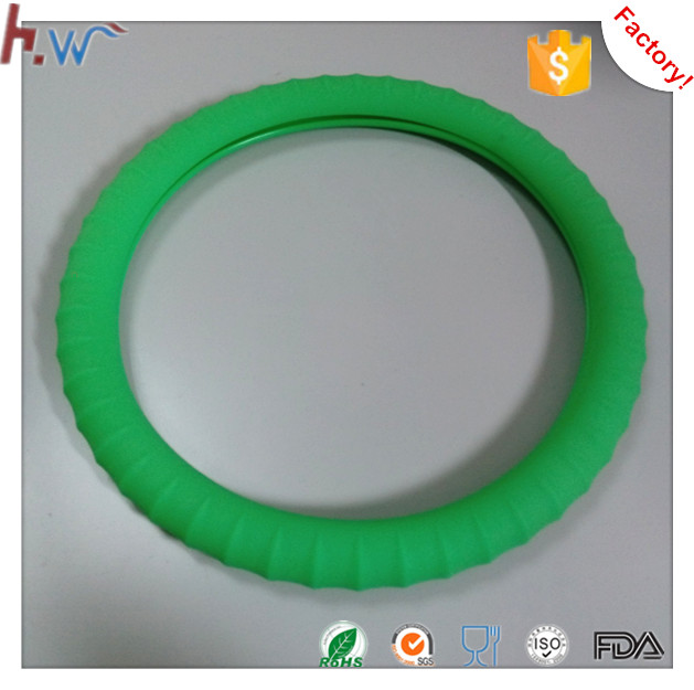 Car Accessories Silicone Steering Wheel Cover Weather Resistant With Customized Tooling