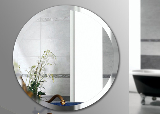 Modern Stylish Silver Bathroom Wall Mirror 4mm Thickness Shape Customized