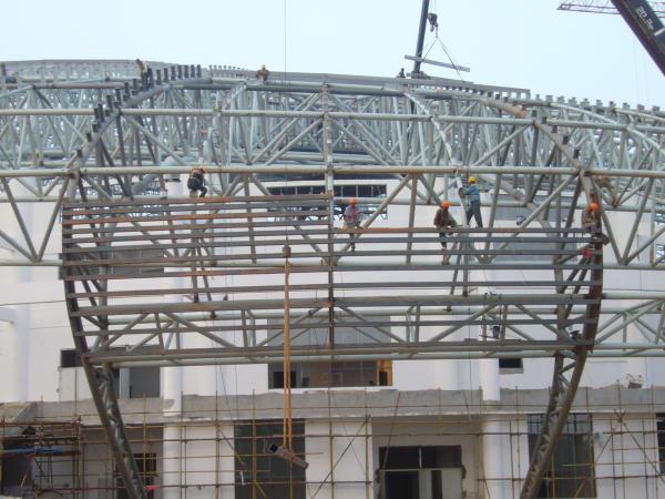 Steel Roof Truss for Commodity Trade Center Lobby Elegant and Functional Design