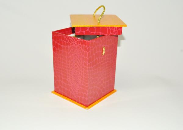 Buy cheap Luxury Paperboard Rigid Gift Boxes With Lid, Colorful Printed Gift Packaging Boxes For Festival from wholesalers