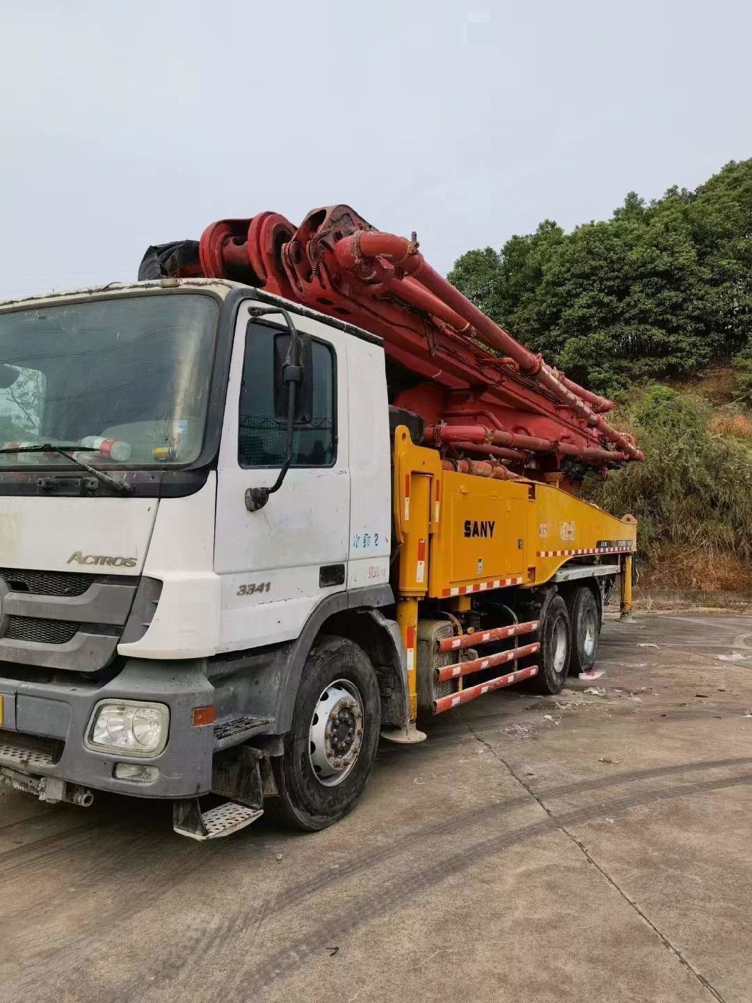 Sy 47m 2013 Used Concrete Pump on MB Truck Concrete Boom Pump