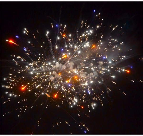 Buy cheap Chinese Factory Wholesale 200G 16 Shots Fan Shape Consumer Cake Fireworks Custom Liuyang Fireworks Supplier 2025 from wholesalers