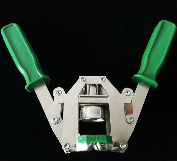 Buy cheap Household Green Beer Manual Bottle Capper For Crown Caps , 1 Year Parts Warranty from wholesalers