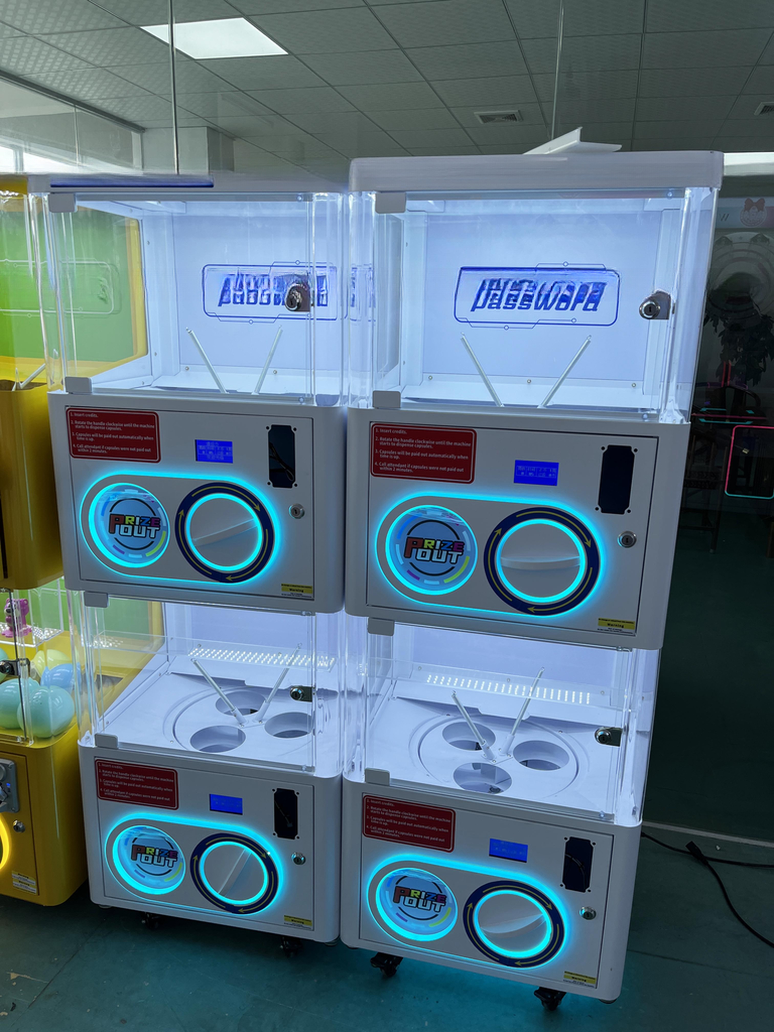 Dreamland Coin Operated Metaverse Capsule Toys Vending Gacha Gachapon Gashapon Machine