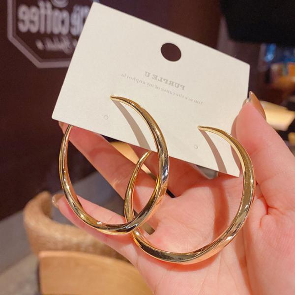 Buy cheap Women 18k Gold Plated Big Hoop Earrings For Girls Fashion Jewelry from wholesalers