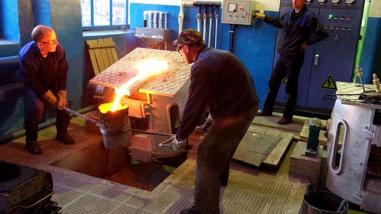 Medium Frequency Aluminum shell furnace KGPS-250KW / 350kg