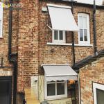 Aluminium Retractable Window Awnings Polyester Acrylic Drop Arm Awnings