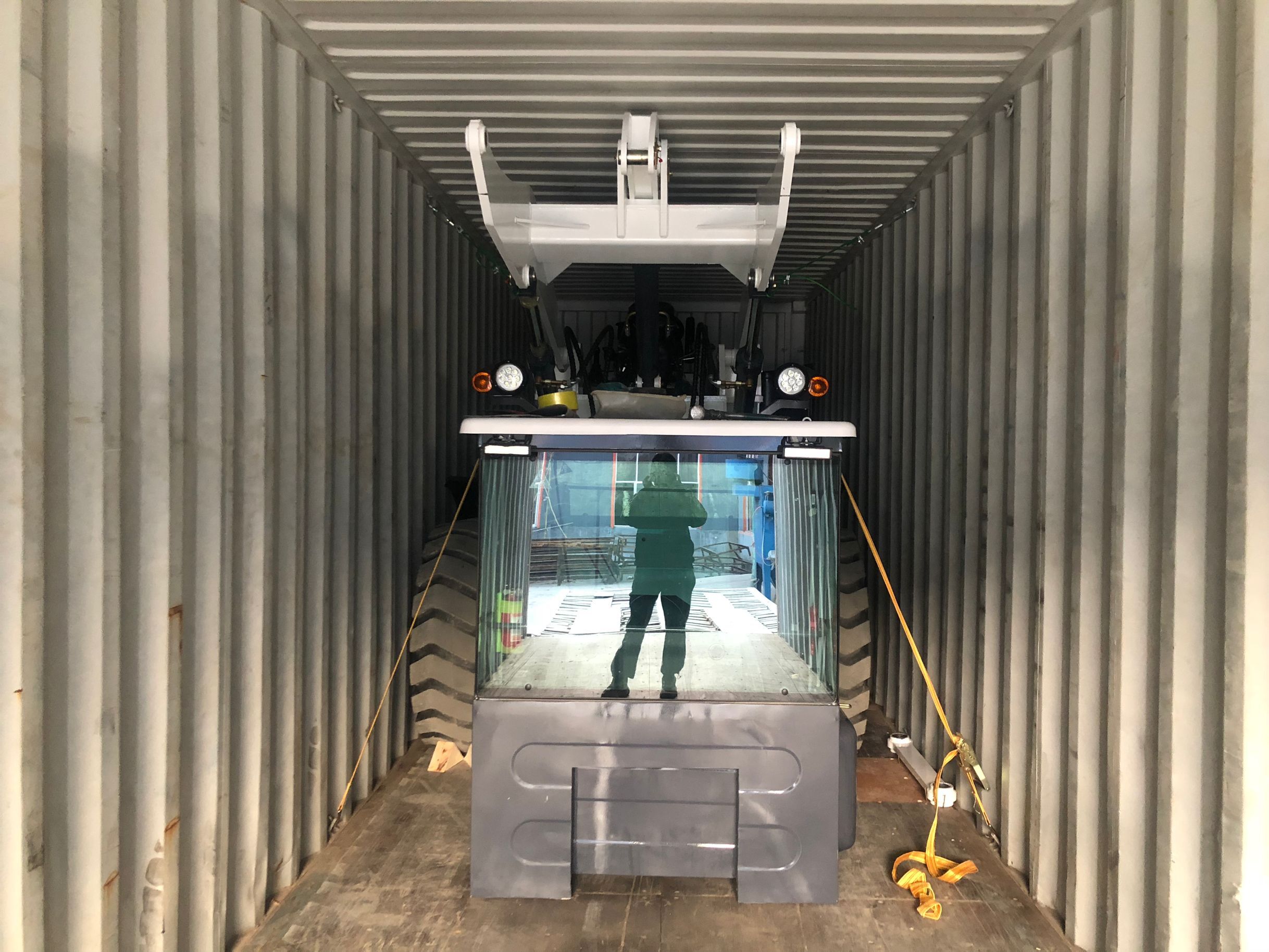 4X4 Off Road Forklift Loader 3ton 4ton 5ton for Food Shop within 1CBM Bucket Capacity