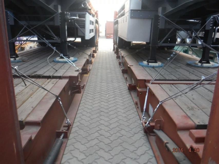 Carbon Steel Diesel Fuel Transfer Semi Trailer With 2 Axle 3 Axle 4 Axle Available