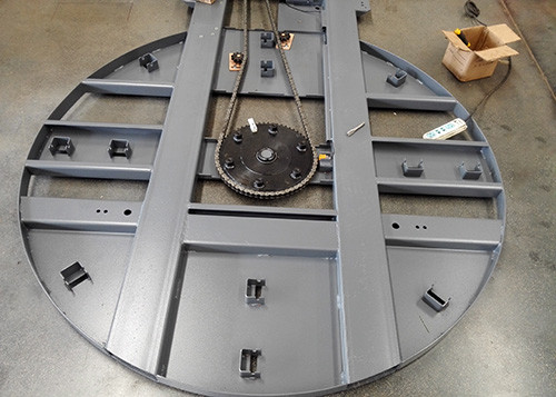 Gray And Orange Semi Automatic Turntable Stretch Wrapping Machine