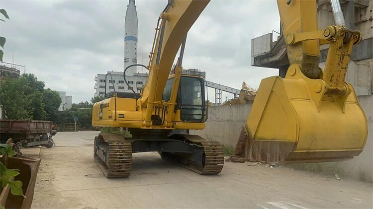 Komatsu400-8 Second-hand Crawler Excavator with Cummins Engine and Good Work Performance