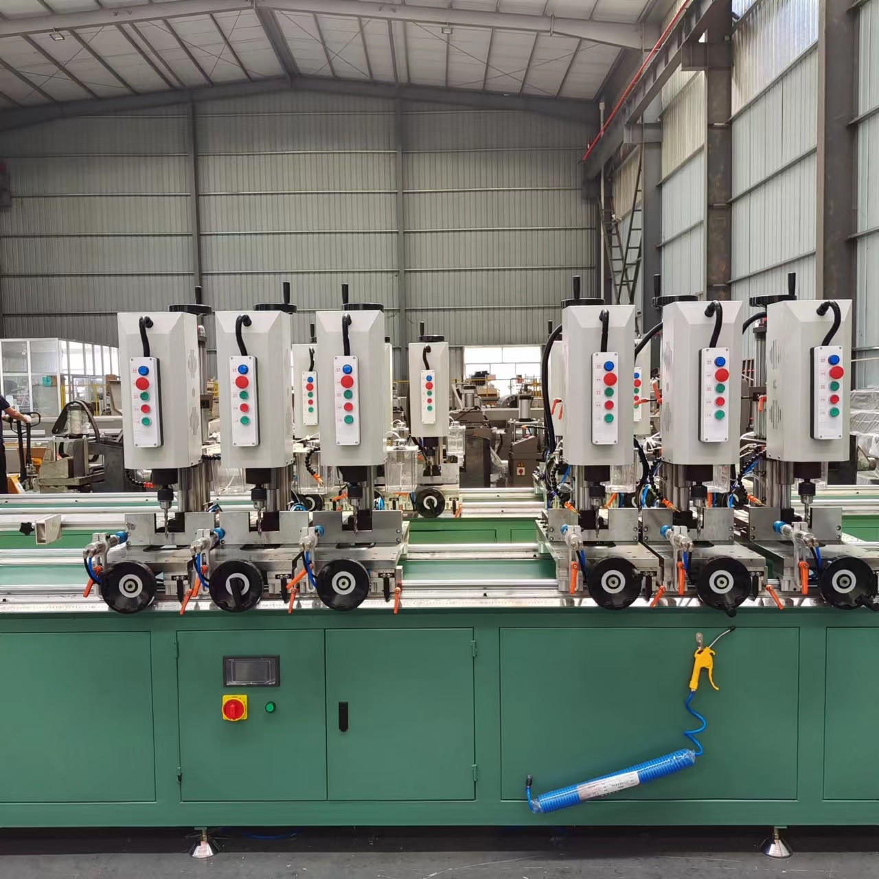 Aluminium Formwork Multi-Head Combination Drilling Aluminium And Metal Cutting Hole Boring On Vertical Drilling
