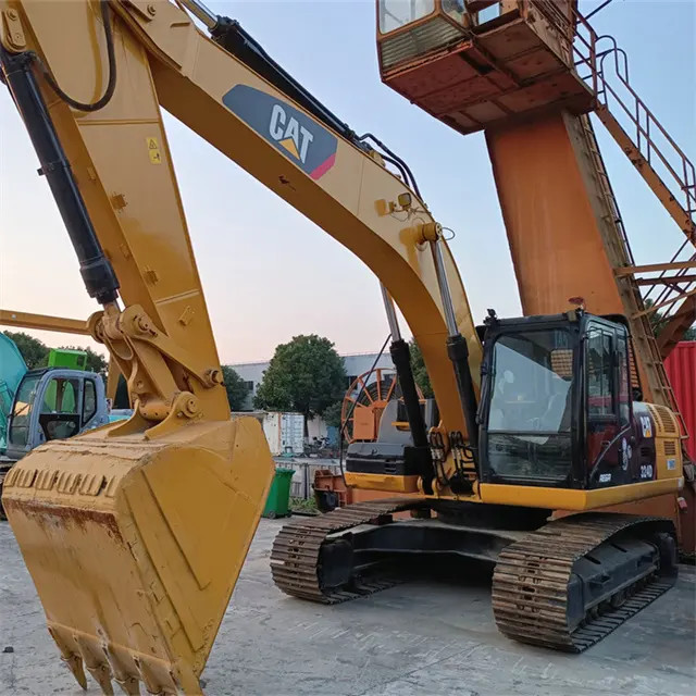 Caterpillar Used Excavators CAT324 Crawler Digger 24 Ton Heavy Equipment Machine