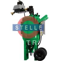 Buy cheap Manual Vapour Blasting Equipment / Movable Wet Blasting Cabinet Green Color product