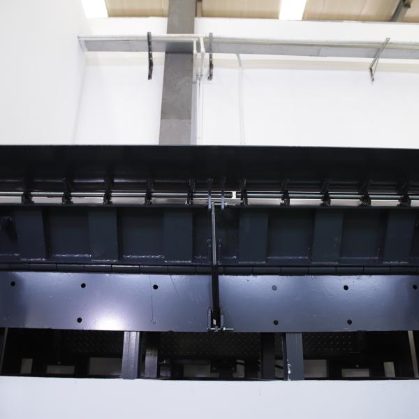 Buy cheap Safety Electric Hydraulic Edge Of Dock Leveler For Efficient Cargo Transfer from wholesalers