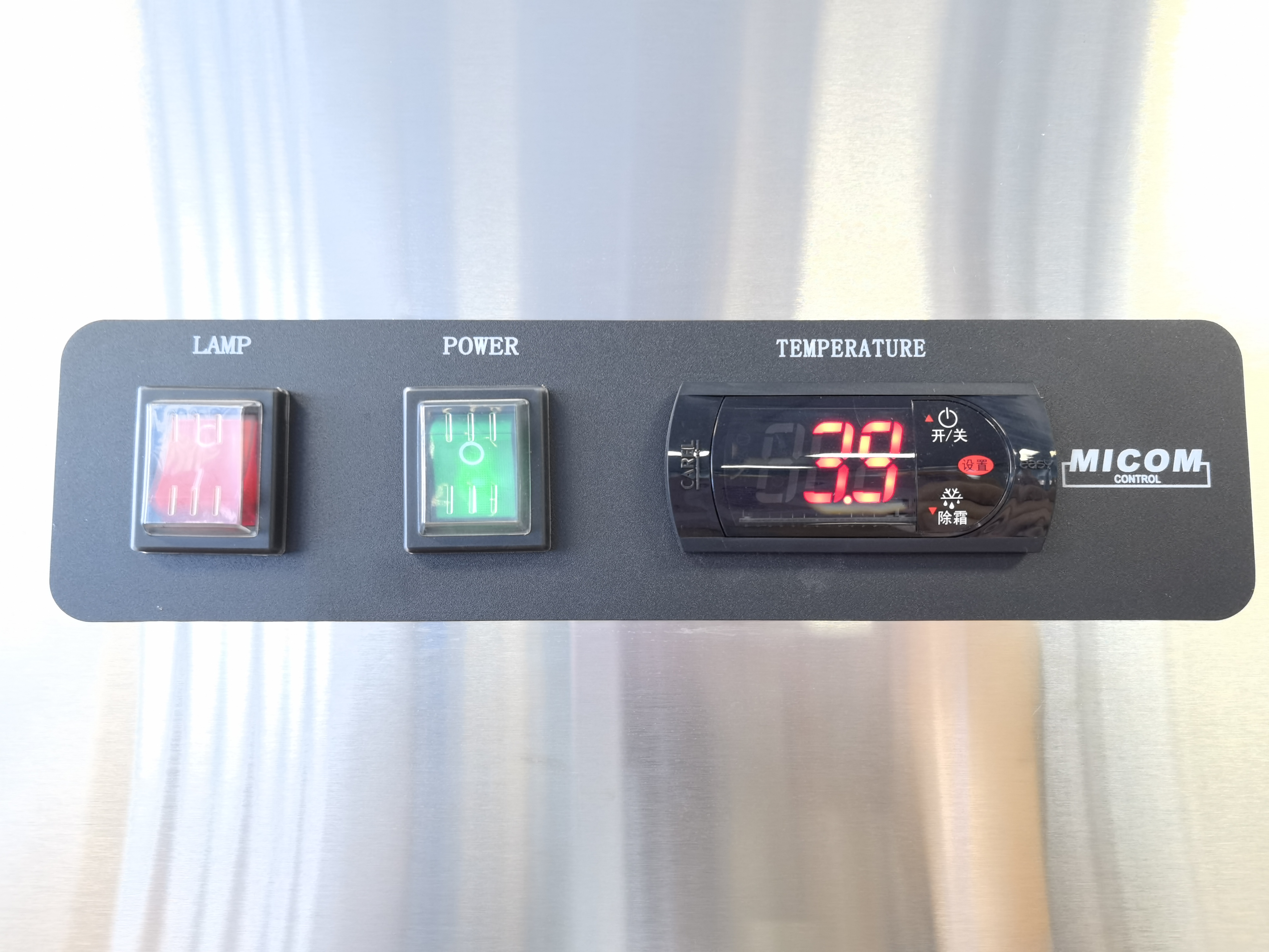 1350L Commercial Refrigeration Equipment Double Doors Upright Freezer Vertical