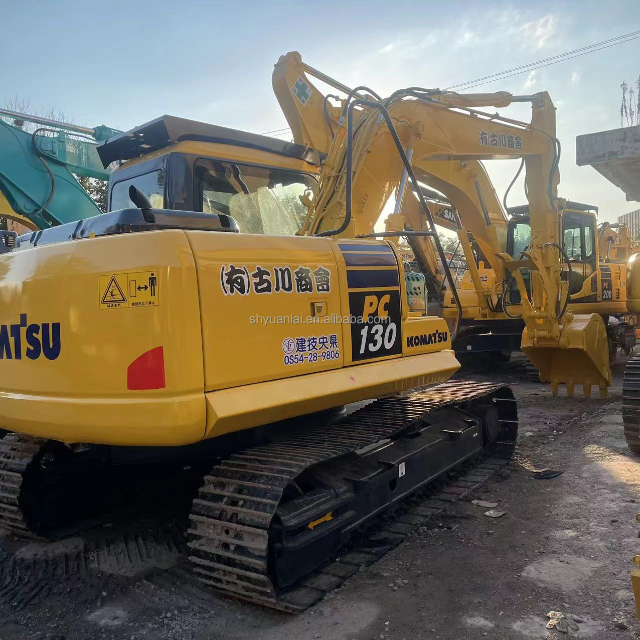 Second Hand 13 Ton Komatsu PC130 Excavator with Original Color and Fuel-Saving System