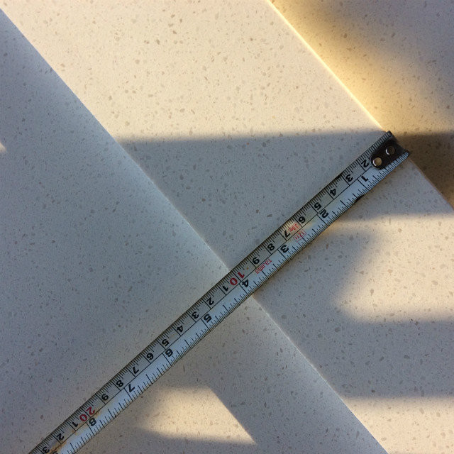 High Hardness White Quartz Kitchen Worktops / Sparkle Quartz Countertops