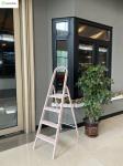 Pink 4 Steps Foldable Aluminum Ladder 250mm 1.2mm Pedal Red