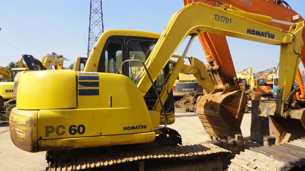 Buy cheap Japanese komatsu pc60-7 excavator /low price komatsu excavator from wholesalers