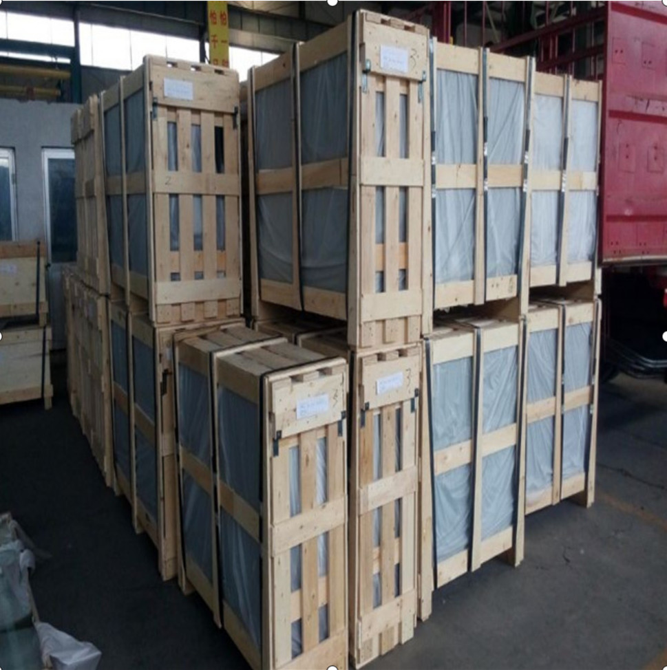 Toughened 10mm Tempered Glass Customized Logo 300x300mm Thermal Stability
